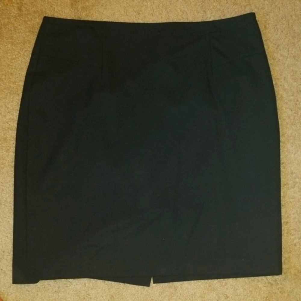 The Limited Collection Women's Knee-Length Skirt